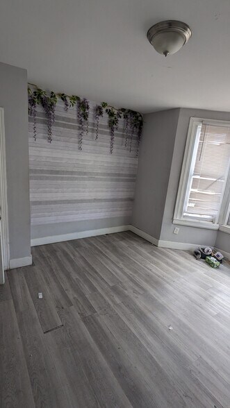 2nd bedroom - 5210 Master St