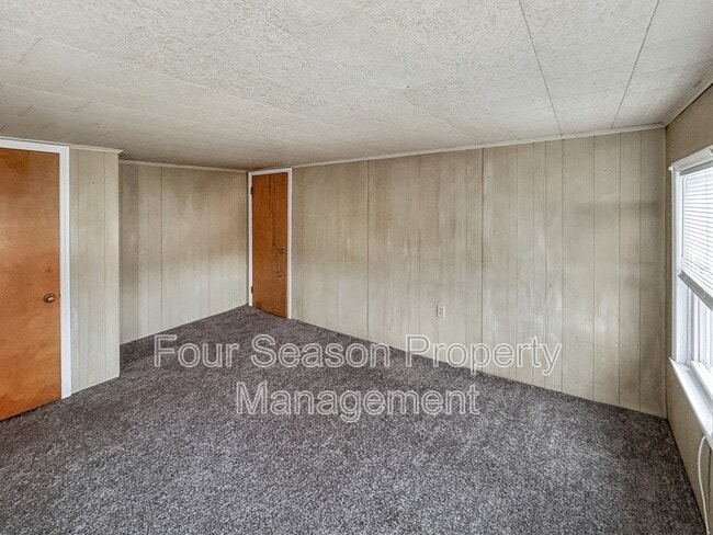 Building Photo - 631 Washington Ave