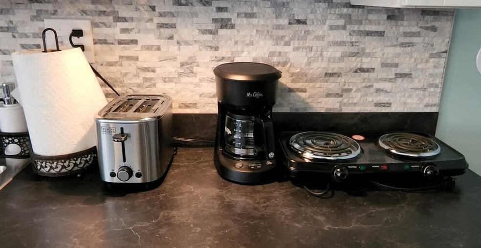 Building Photo - 918 S G St