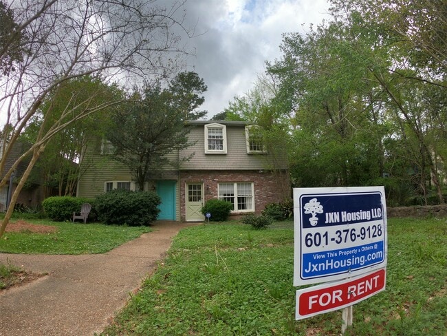Building Photo - 1235 Linden Pl
