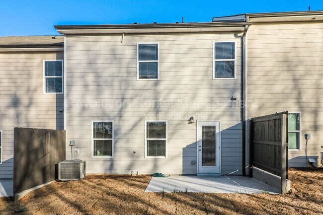 Building Photo - 1002 Merritt Dr