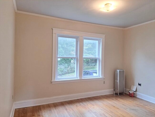 second bedroom - 127 Malvern Rd