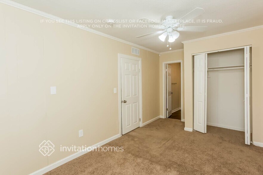Building Photo - 15145 Haynes St