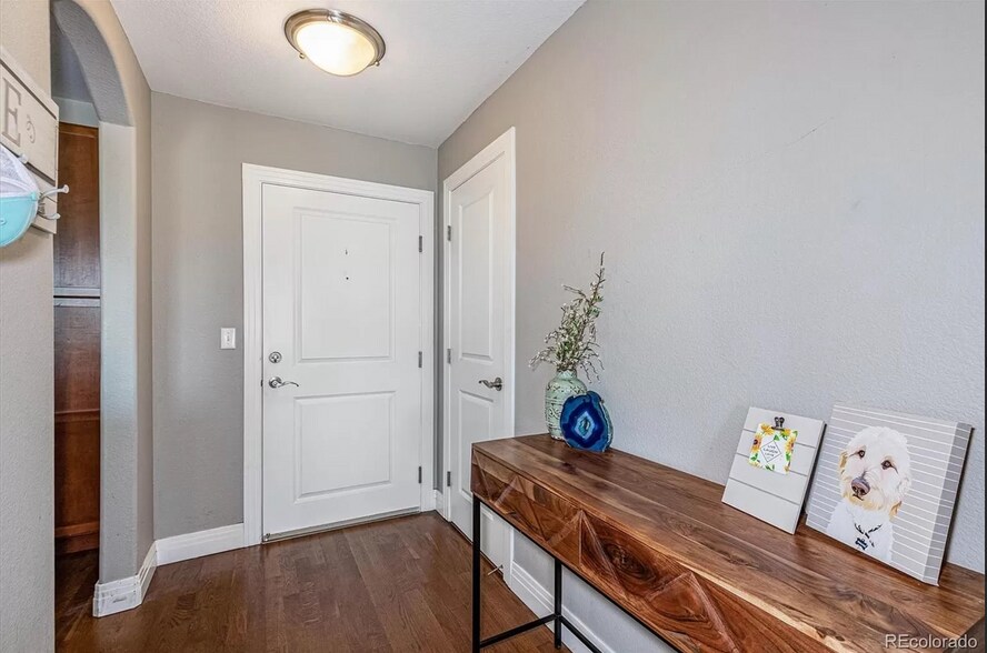 Entry Way - 9059 E Panorama Cir
