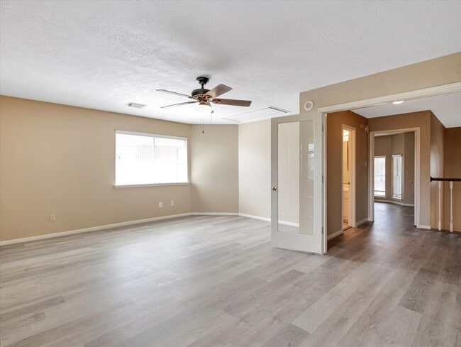 Building Photo - 16423 Ash Point Ln