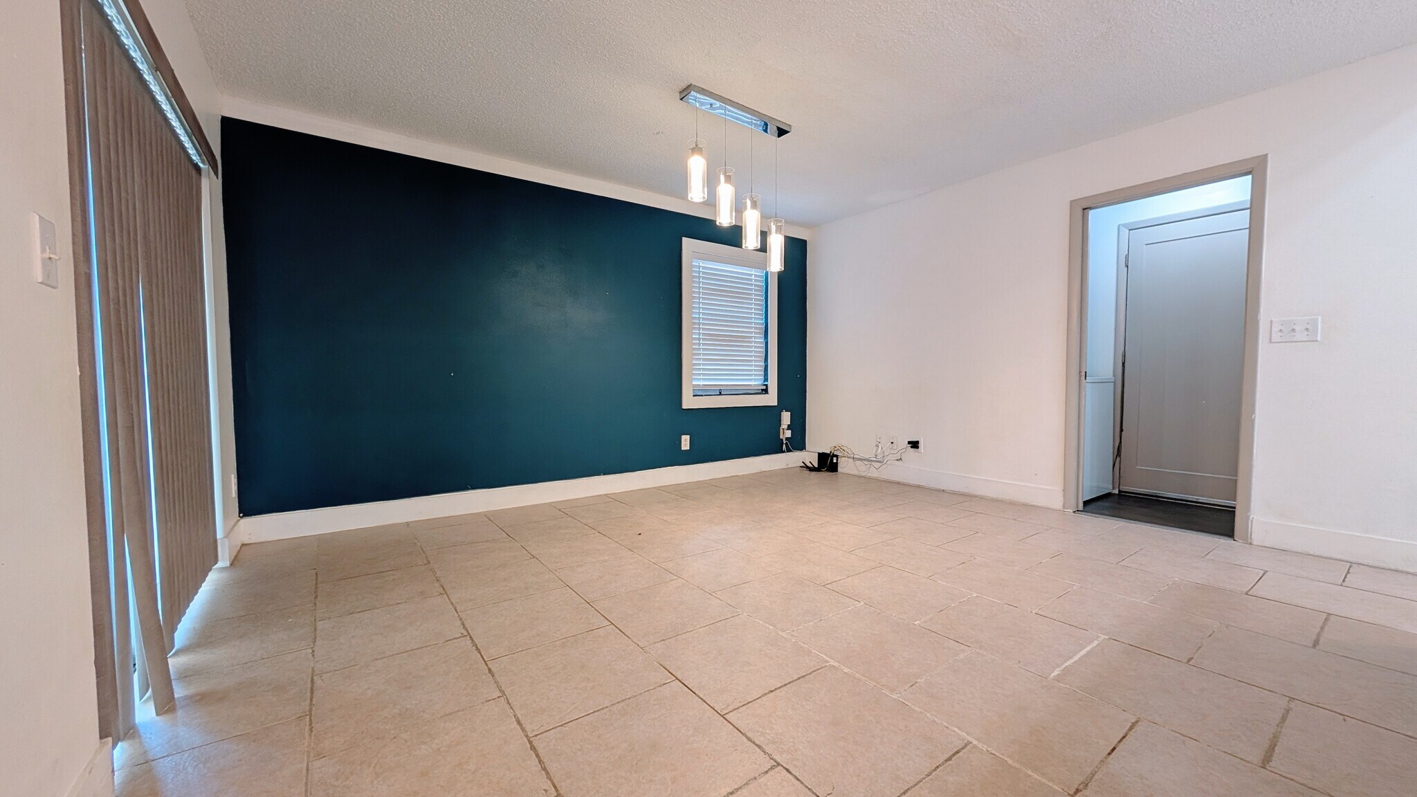 Building Photo - 12020 Fruitwood Dr