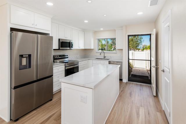 Building Photo - 1866 Pleasantdale Ln