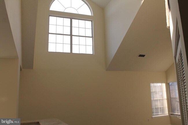 Building Photo - 14226 Bowsprit Ln