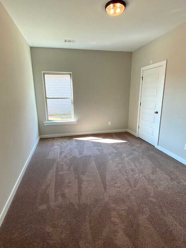 Building Photo - Home for Rent in Tuscaloosa, AL.... Coming Soon!!