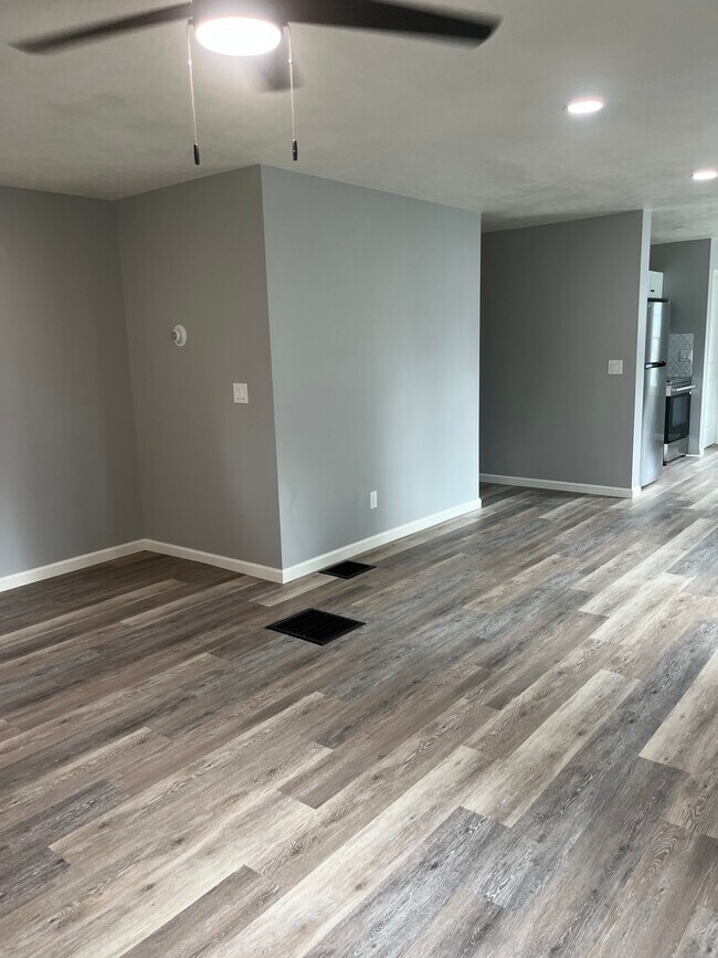 Building Photo - 1420 Fayette St