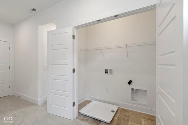 Building Photo - 549 Gilder Dr