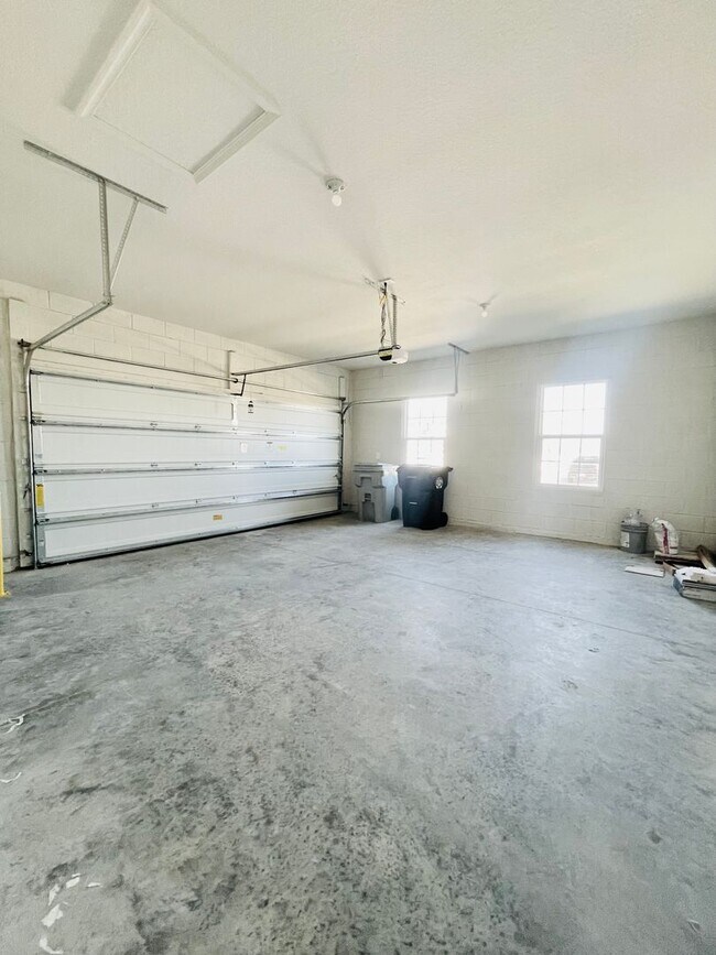 Building Photo - Move In June 16th! Brand New Construction ...