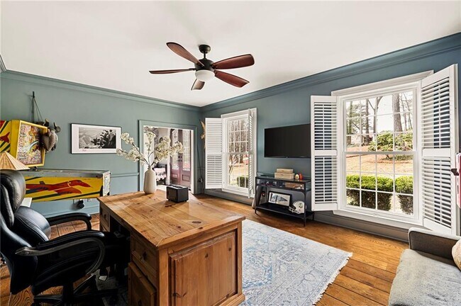 Building Photo - 2270 Emerald Dr