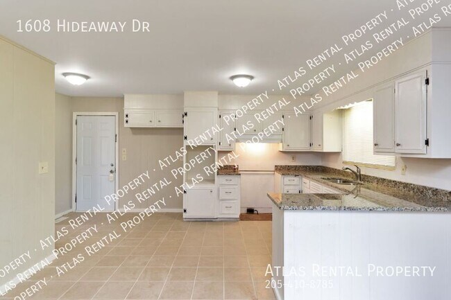 Building Photo - 1608 Hideaway Dr