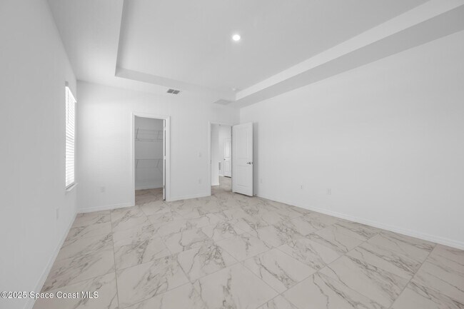 Building Photo - 6266 Moonrise Dr