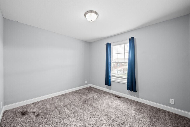 Building Photo - 771 Banister Dr