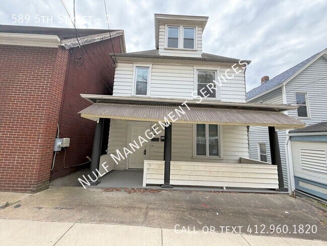 Building Photo - 589 5th St