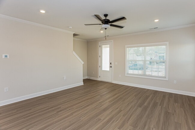 Building Photo - 136 Adams Tree Wy