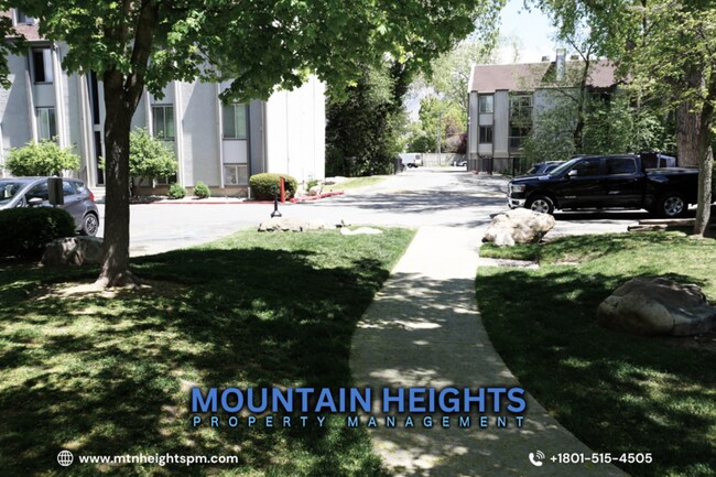 Building Photo - 415 E Creekside Cir