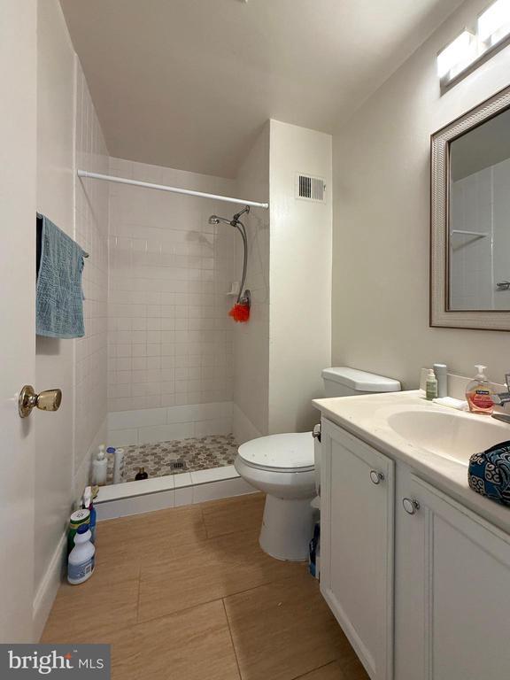 Building Photo - 10240 Arizona Cir