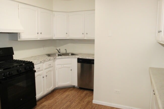 Building Photo - 2 Timber Ln