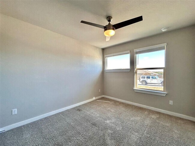 Building Photo - 321 Coda Xing