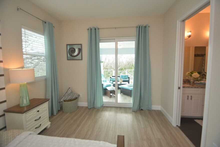 Building Photo - 36 Moody Dr