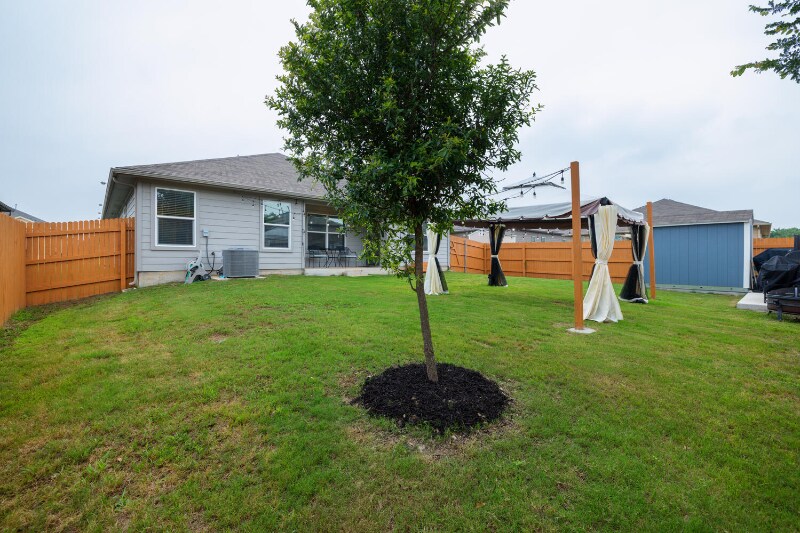Building Photo - 13721 Dr