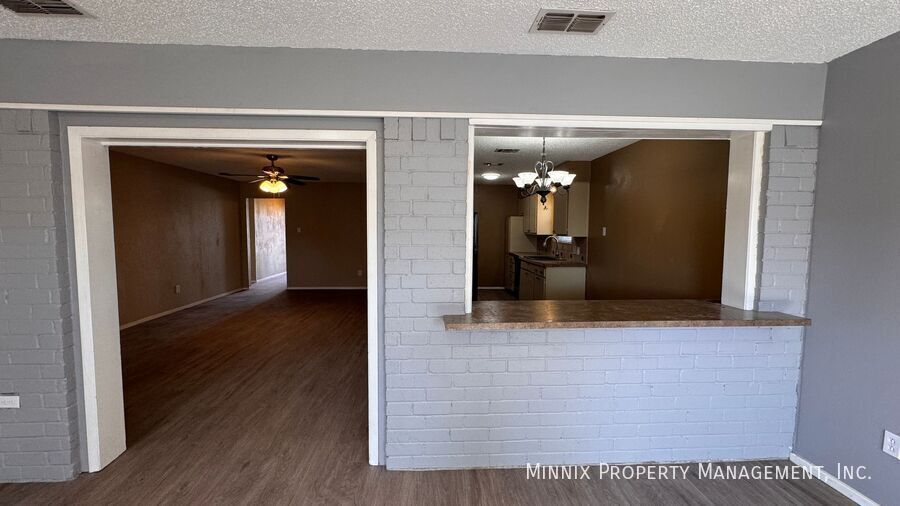 Building Photo - 5741 Duke St