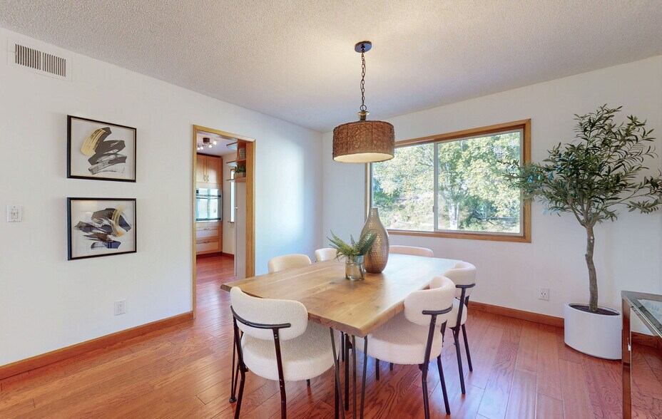 Building Photo - 7727 Via Capri