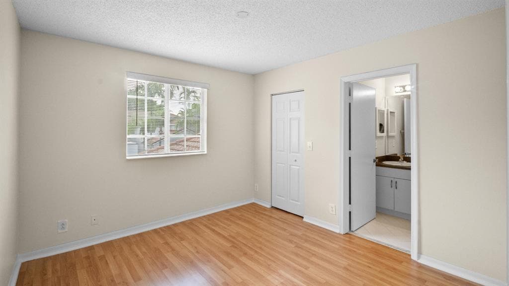 Building Photo - 3636 San Simeon Cir