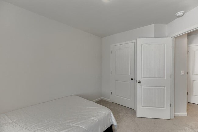 Building Photo - 6659 Corryton St