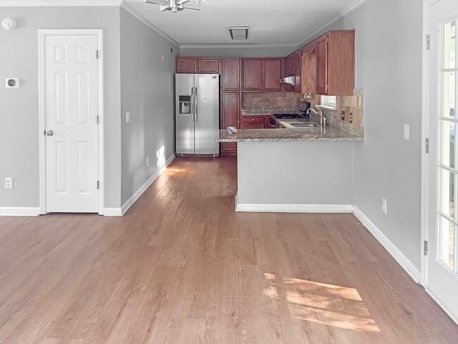Building Photo - 3 bedroom house in Hillsborough Chase