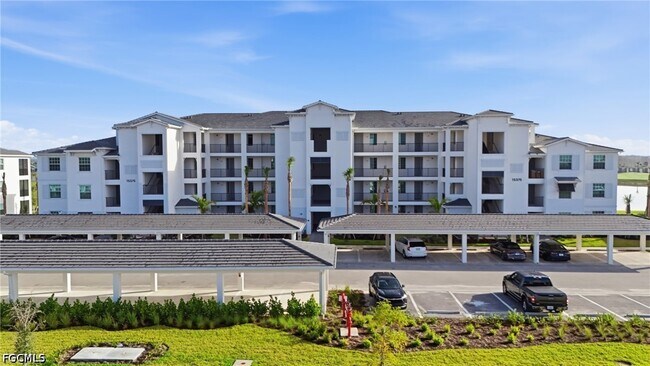 Building Photo - 15375 Grn Acrs Ave