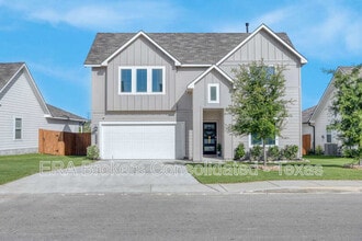 Building Photo - 21239 Boulder Flts