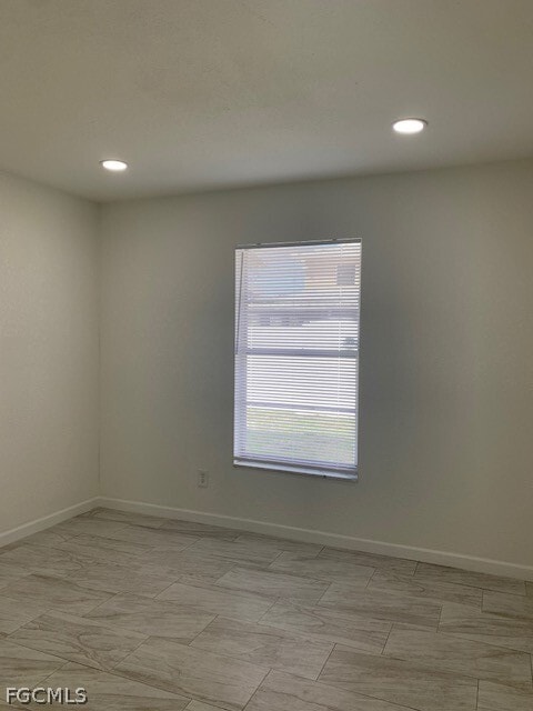 Building Photo - 11460 Summerwinds Ct