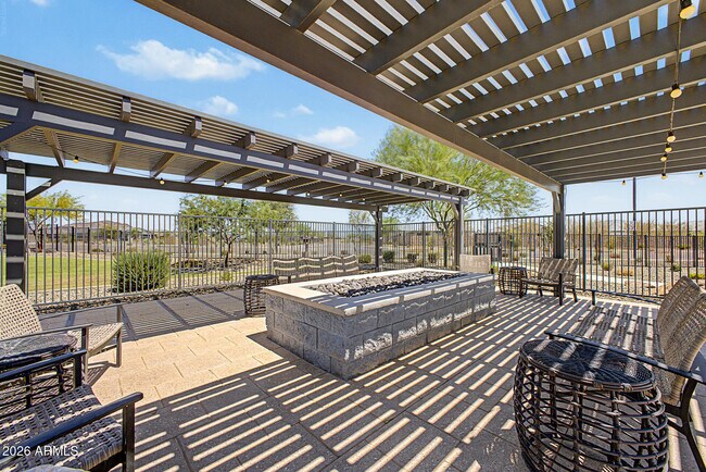 Building Photo - 15803 W Cottontail Ln
