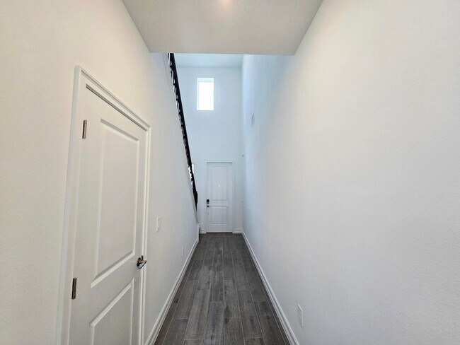 Building Photo - Annual Rental in Stonegate Preserve – Brand-New 3 Bedroom, 2.5 Bath Home with Loft, Main-Level Pr...