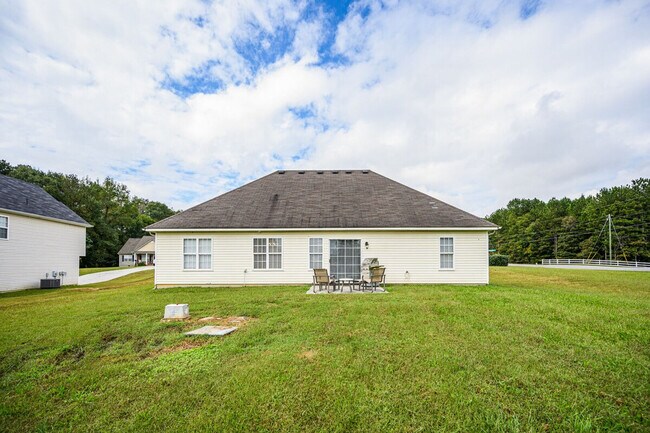 Building Photo - 11 Cobblestone Dr NW