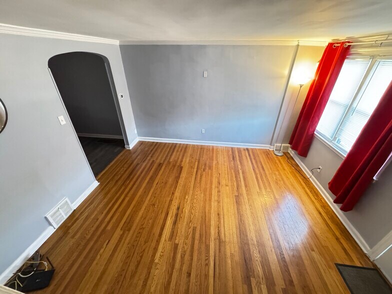 Living Room - 8114 Terry St