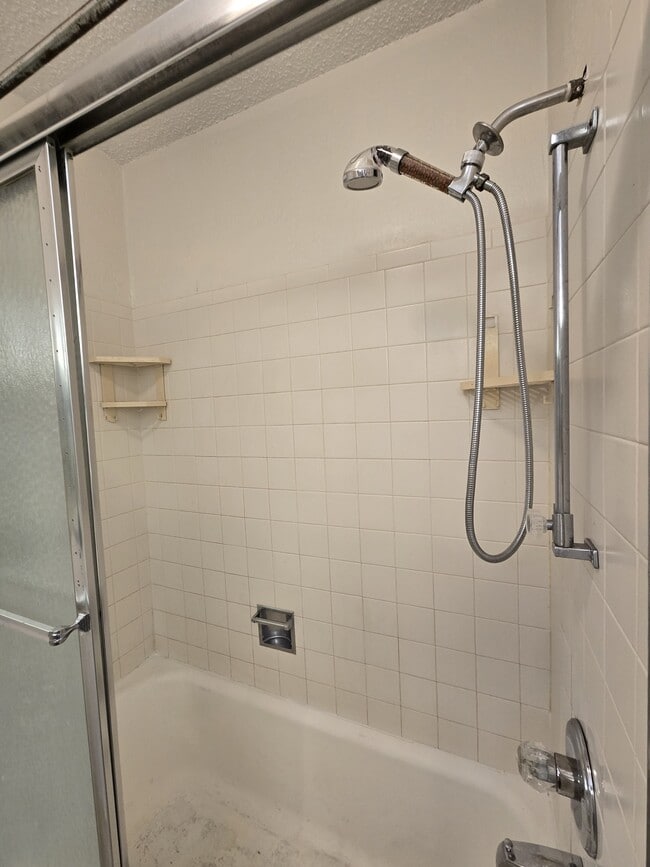 Building Photo - 714 S Fabrique Dr