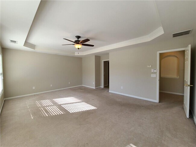 Building Photo - 7662 Forest Glen Way