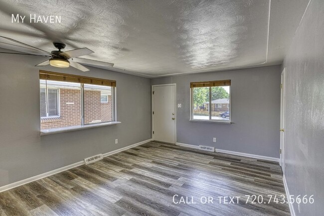 Building Photo - Renovated 3 bedroom close to the best of E...