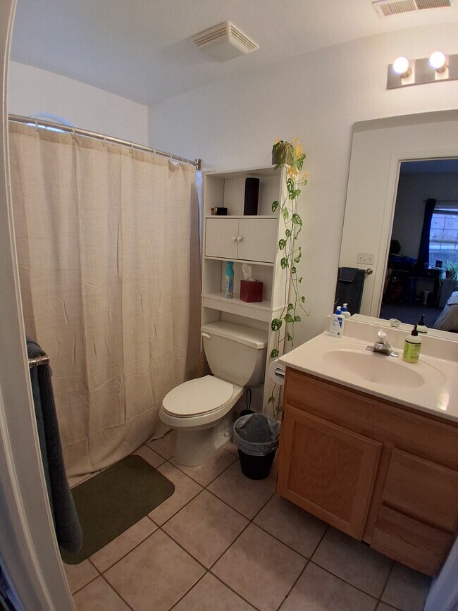 Building Photo - 509 Belmont Pl