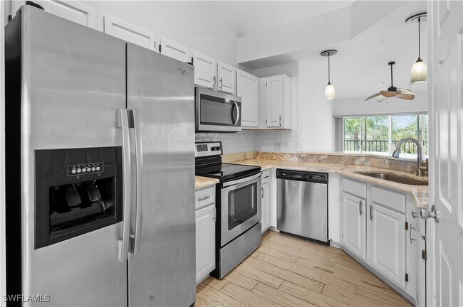 Building Photo - 9851 Costa Mesa Ln