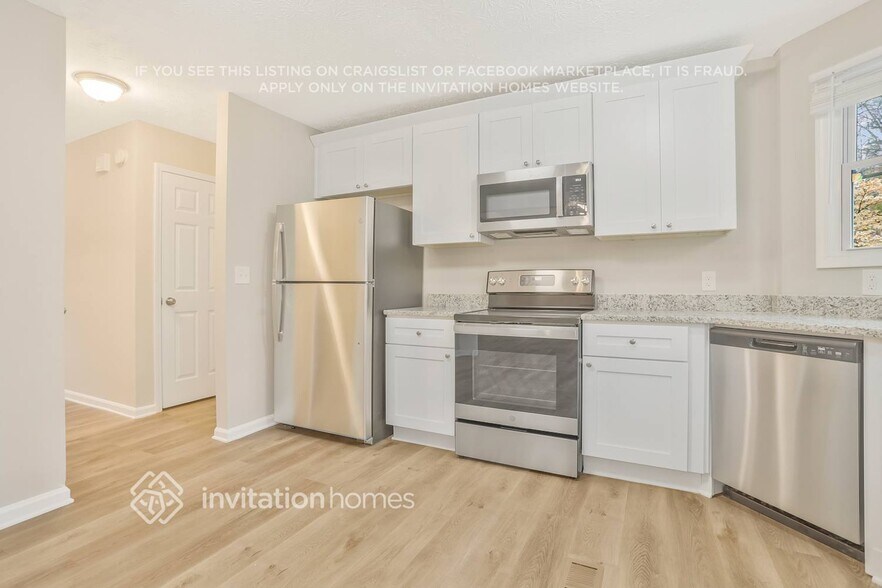 Building Photo - 1648 Roman Point Dr