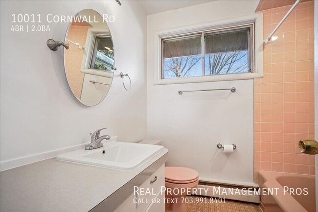 Building Photo - 10011 Cornwall Rd