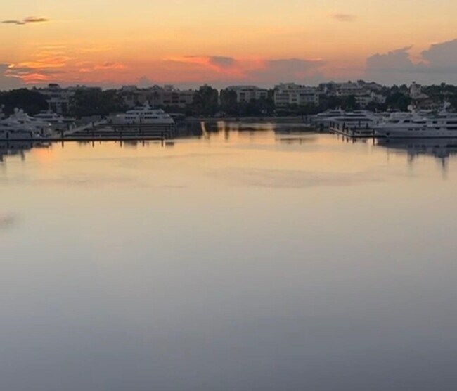 Building Photo - 1200 S Flagler Dr