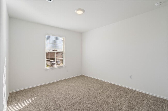 Building Photo - 18512 Cremello Dr