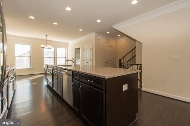 Building Photo - 14337 Potomac Heights Ln